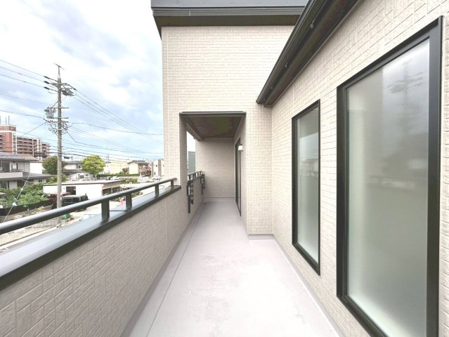 ブルーミングガーデン　一宮市小信中島　全2区画分譲のバルコニー|バルコニーは南向きで洗濯物もよく乾きます！
