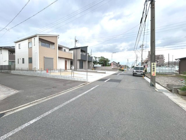 ブルーミングガーデン　一宮市小信中島　全2区画分譲の前面道路含む現地写真|■前面道路　■ヤマダ不動産　株式会社リライフ　
■夢のマイホーム購入をフルサポートします！