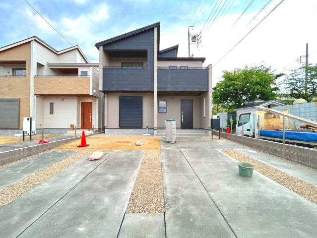 ブルーミングガーデン　一宮市小信中島　全2区画分譲の駐車場|■駐車場　■ヤマダ不動産　株式会社リライフ　
■夢のマイホーム購入をフルサポートします！