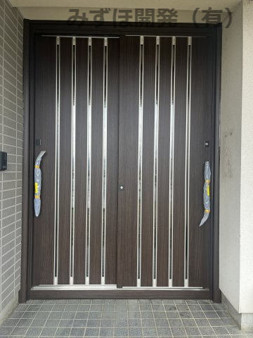 村山市大字河島甲831の玄関|3/31撮影　リフォーム完了！
玄関ドア新しくなりました！