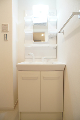 【洗面所】 | リブリ・URBAN TRUST | コンパクトで使いやすい洗面所