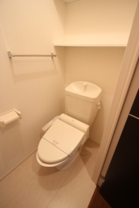 プロシード青葉台　Ａのトイレ