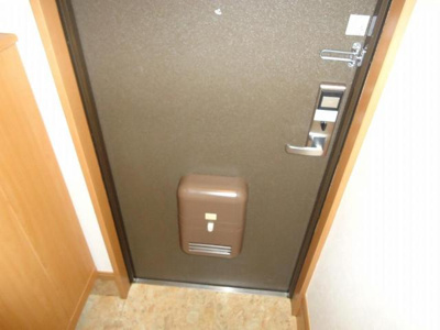 【玄関】 | ヴィラアンジェ | 玄関