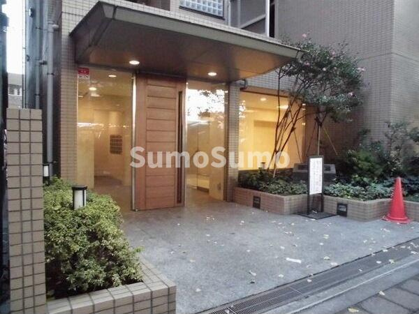 プラネ三軒茶屋のエントランス|ゆとりのあるエントランスです
