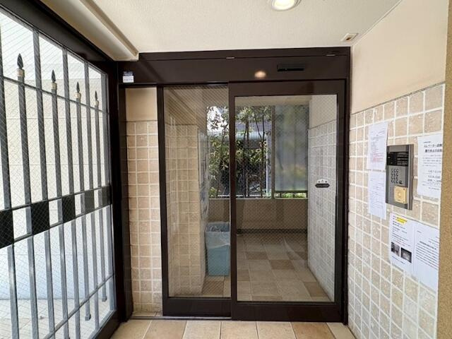 プレール学芸大学参番館のロビー