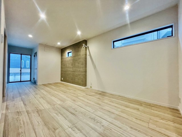 上桂前田町　新築参考Bプランの周辺|【施工例】
ご家族との繋がりを重視したリビング階段！「ただいま」「おかえり」の声がいつも聞こえてパパママ安心♪