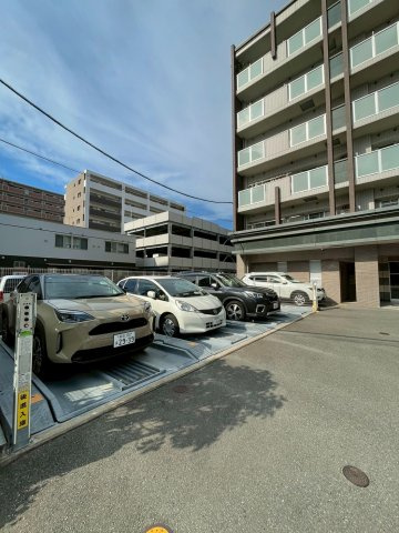 プリマベーラ.の駐車場
