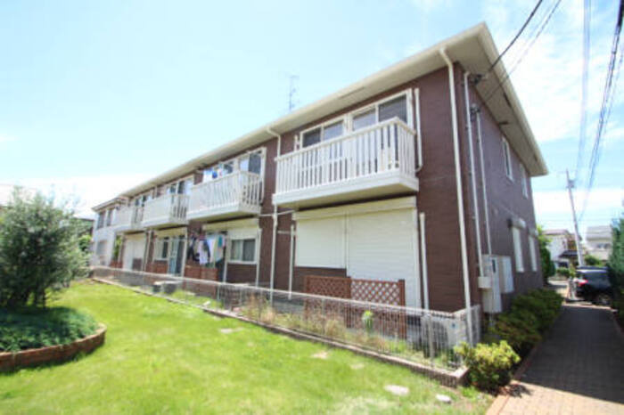 トレグラース　Ａ棟の外観