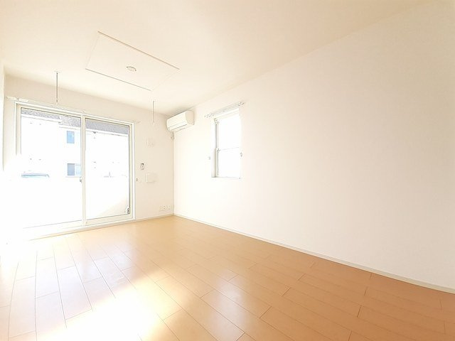 アルバマーレ　Ａの居間・リビング|当社、チルホームのHPもご覧ください(^^)/物件情報多数♪