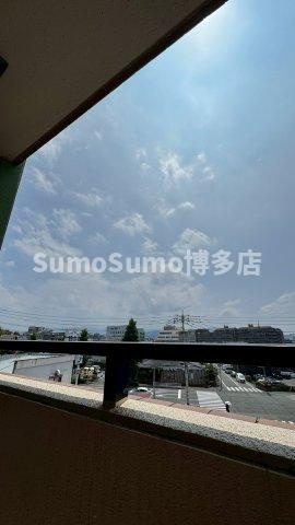 プレジール諸岡の展望