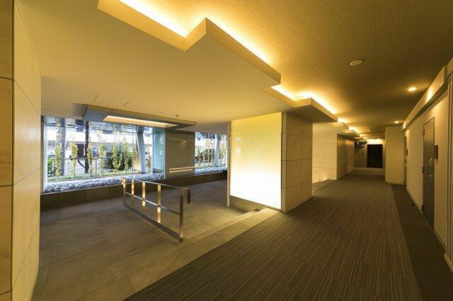 プラウドフラット渋谷富ヶ谷のロビー
