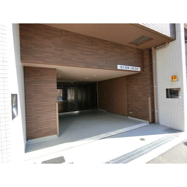 ボヌールステージ笹塚の駐車場