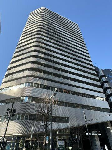 フロンティア新宿タワーの外観| 