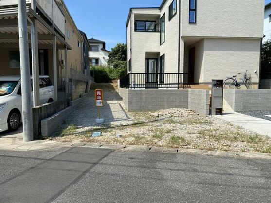 半田市上池町３丁目　売り土地の外観