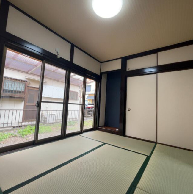 知多郡武豊町字豊成３丁目　中古戸建の和室|日本らしい落ち着いた雰囲気の和室です