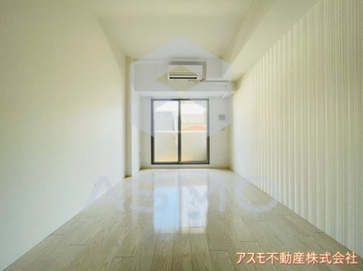 【居間・リビング】 | SERENITE堺筋本町SUD | 同マンション、別部屋参考写真