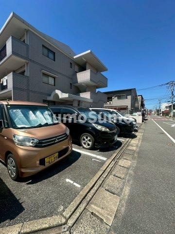 プログレス21の駐車場