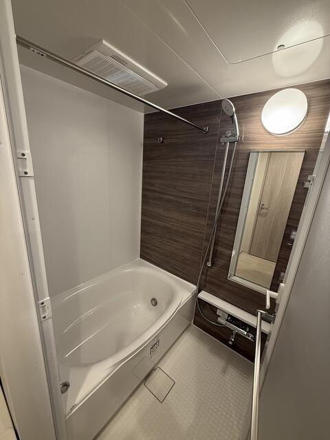 プレディアコート三軒茶屋の浴室