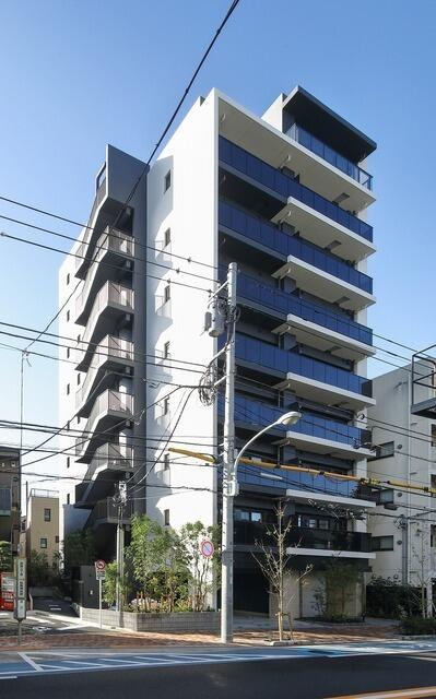 プレディアコート三軒茶屋の外観