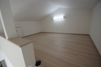 【収納】 | 【仲介手数料無料！！】府中市小柳町5丁目　新築戸建て（全1棟）1号棟　4990万円 | 2階ロフト