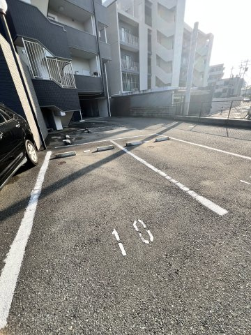ベラビスタの駐車場