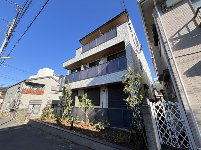 ベレオ三軒茶屋の外観