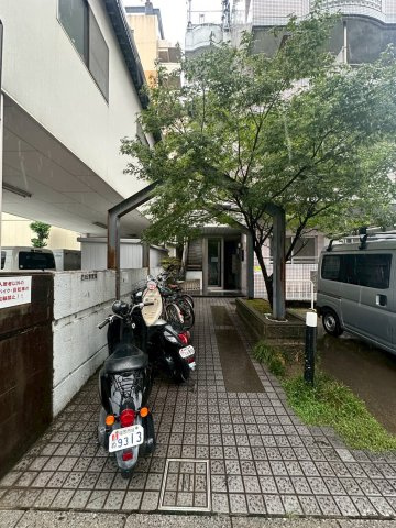 フレックス博多のエントランス