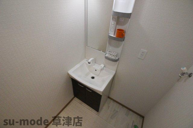 【洗面所】 | CAサンウォルク　 | 明るい洗面所です