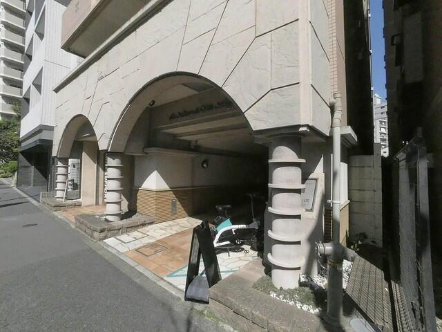 メゾン・ド・ヴィレ目黒のエントランス| 