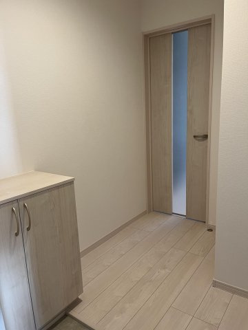 メゾンクレール南福岡駅前の玄関