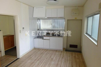 【キッチン】 | 池上貸家 | コンパクトなキッチンで掃除もラクラク