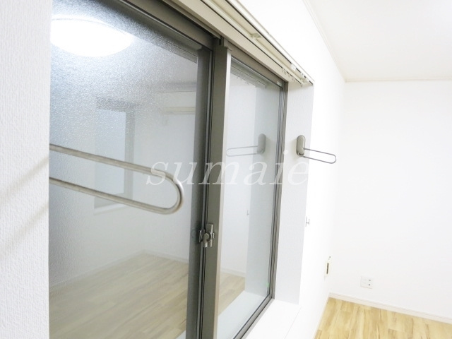 エスパシオ王子神谷の設備|室内に洗濯物干せます☆