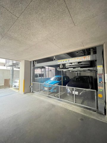 ヨーキハイム大濠の駐車場