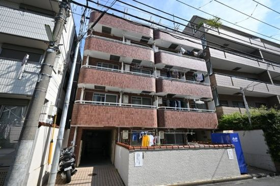 メゾン・ド・クリスタルの外観