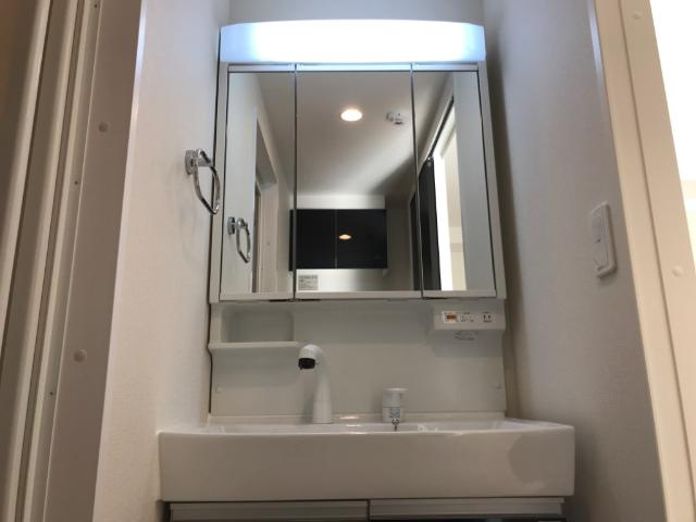 メルヴェール　コリーヌの独立洗面台|洗面