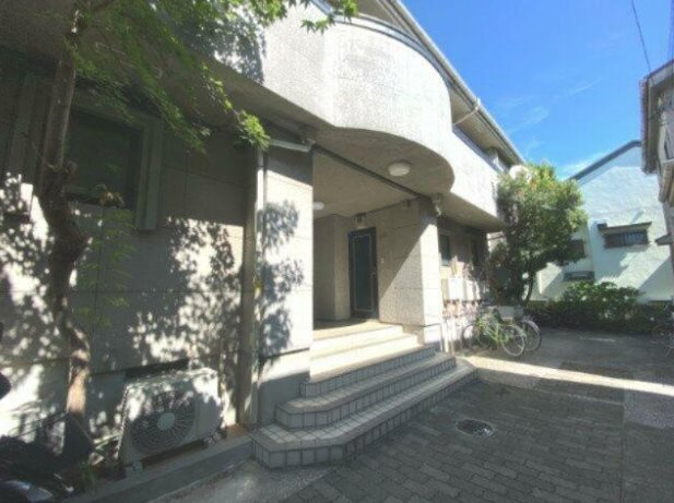 マルベリー田園調布のエントランス