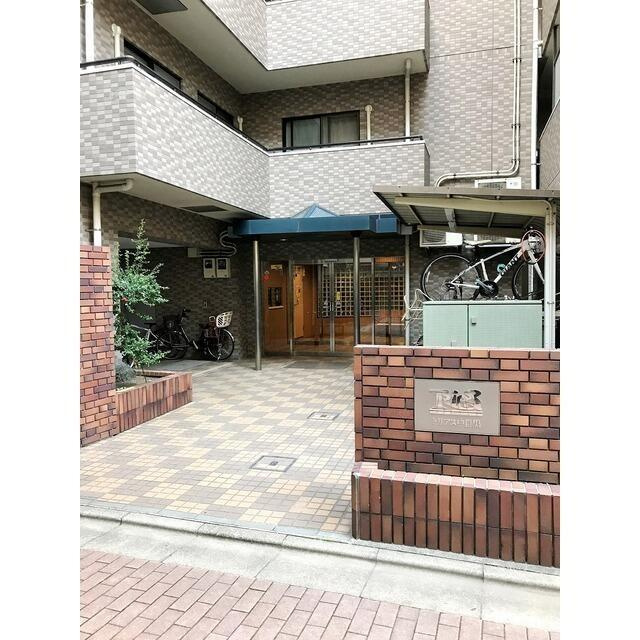 メトロステージ中目黒２のエントランス| 