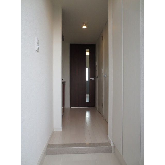 ラクラス幡ヶ谷の玄関