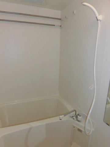 大阪市中央区徳井町２丁目の賃貸マンションの浴室