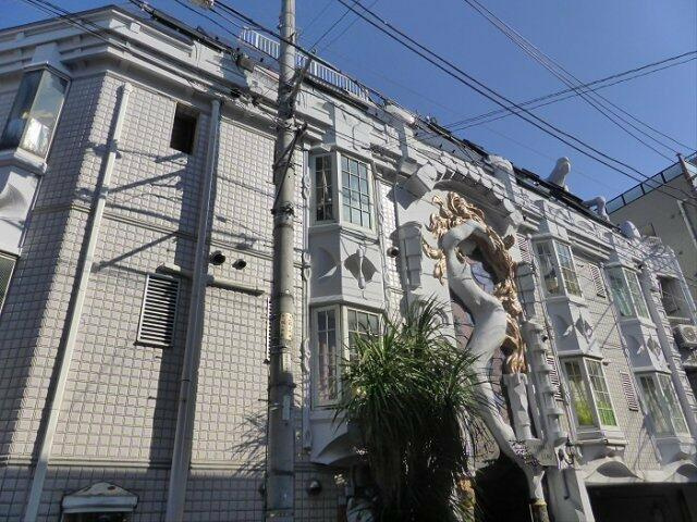 ラポルタイズミ