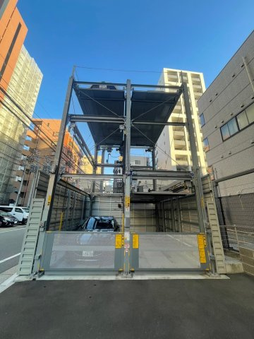 ラクラス博多Ⅱの駐車場