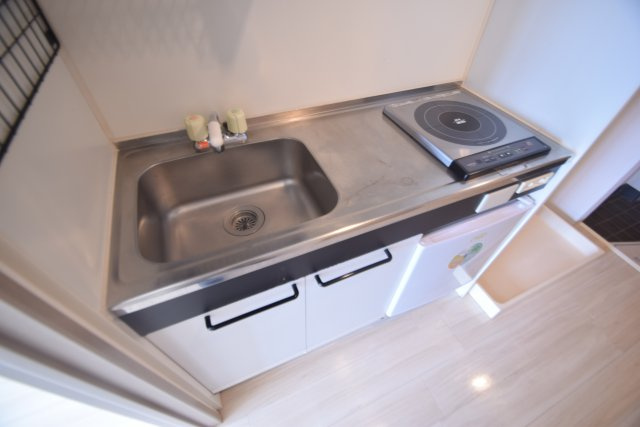 ガーデンヒルズ中山のキッチン|電気コンロのキッチンです