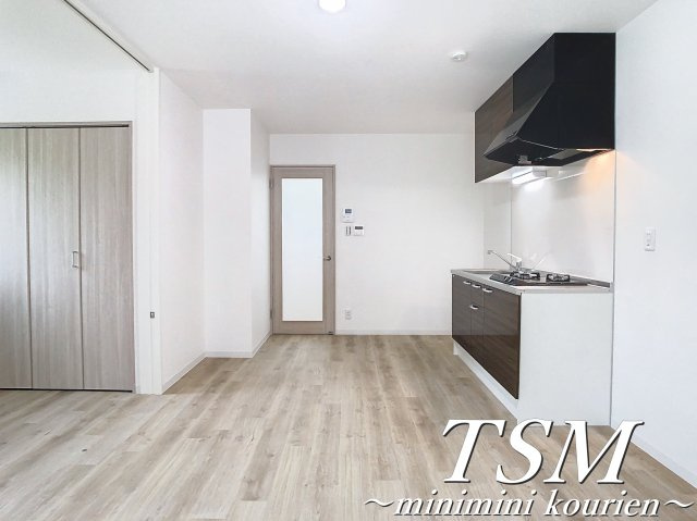 クレドールＫの居間・リビング