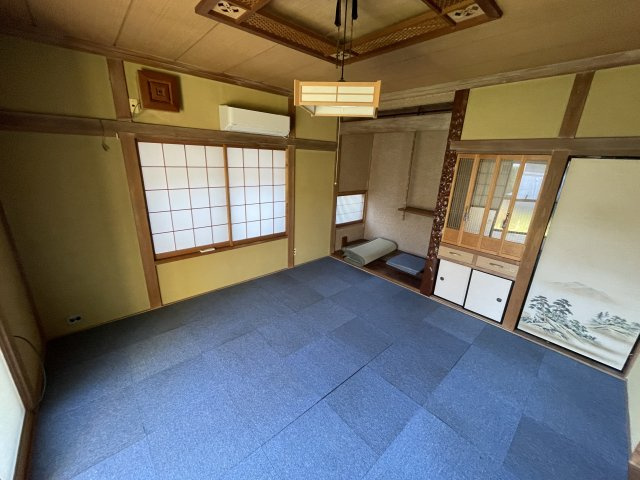 緑町貸家の洋室