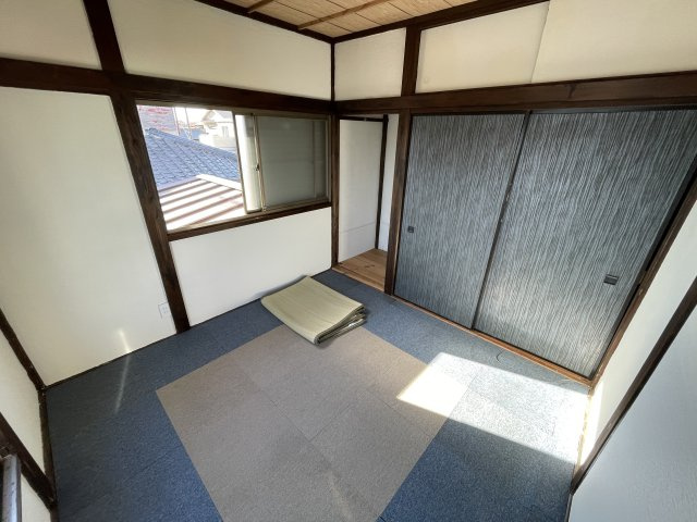 緑町貸家の洋室