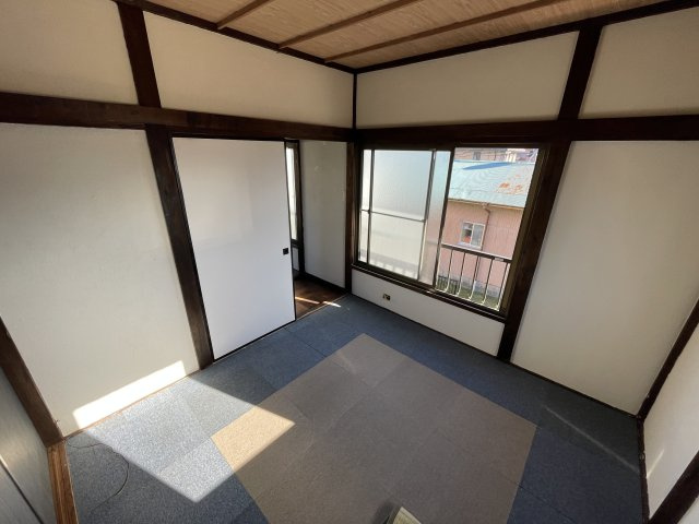 緑町貸家の洋室
