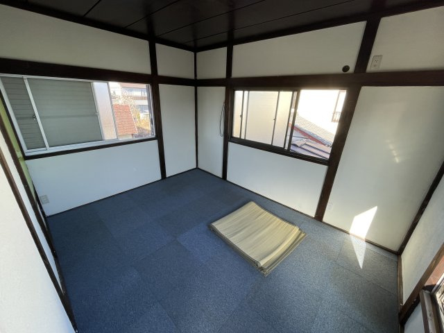 緑町貸家の洋室