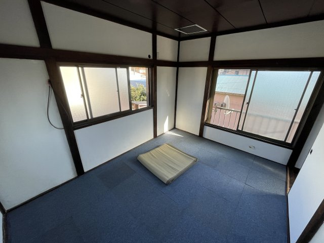 緑町貸家の洋室