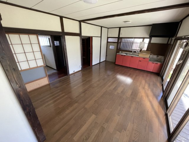 緑町貸家の洋室