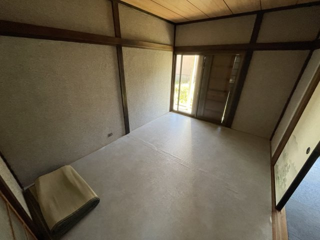 緑町貸家の洋室